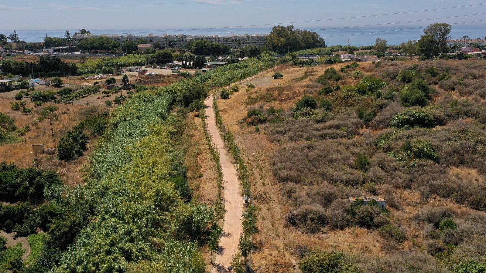 Foto El Ayuntamiento proyecta una senda fluvial que conectará el río Guadalmina con el corredor litoral