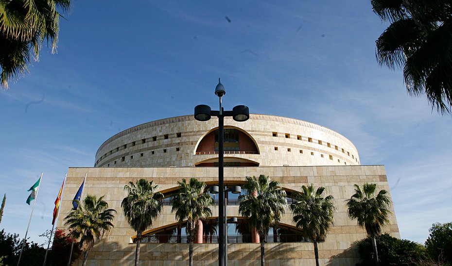 Edificio Torretriana, sede de la Consejería de Economía, Hacienda y Fondos Europeos.