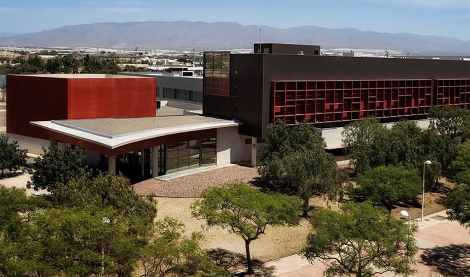 Facultad de Ciencias de la Salud de la Universidad de Almería, donde, junto a Huelva y Jaén, se imparte desde este curso académico el Grado Medicina. (Foto UAL)