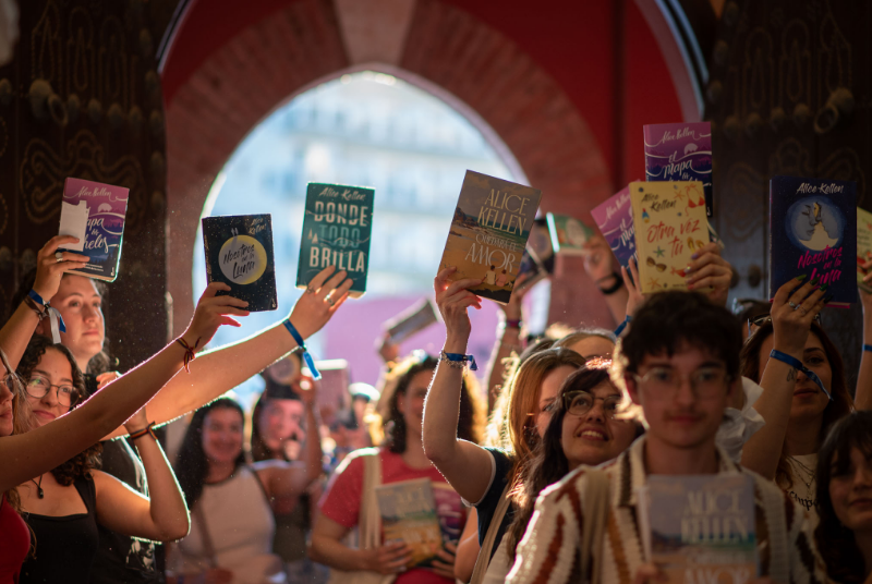 ‘Letras B’ se consolida como una cita ineludible para los amantes de los libros tras registrar gran afluencia de público en su segunda edición