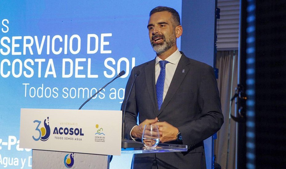 El consejero de Agricultura, durante su intervención el acto que conmemora los 30 años de la fundación de Acosol.