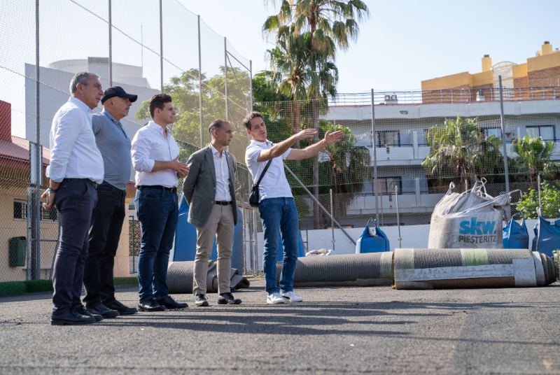 Comienza la renovación total del césped del Estadio Francisco Alarcón Isco