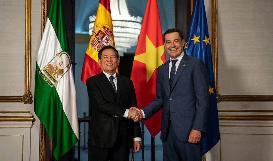 The President of the Junta has met at the Palacio de San Telmo with the Vice Prime Minister of Vietnam, Ho Duc Phoc.